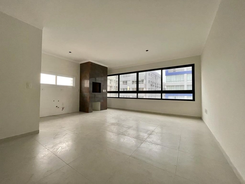 Amplo apartamento nunca habitado: 1ª foto da galeria de imagens do imóvel