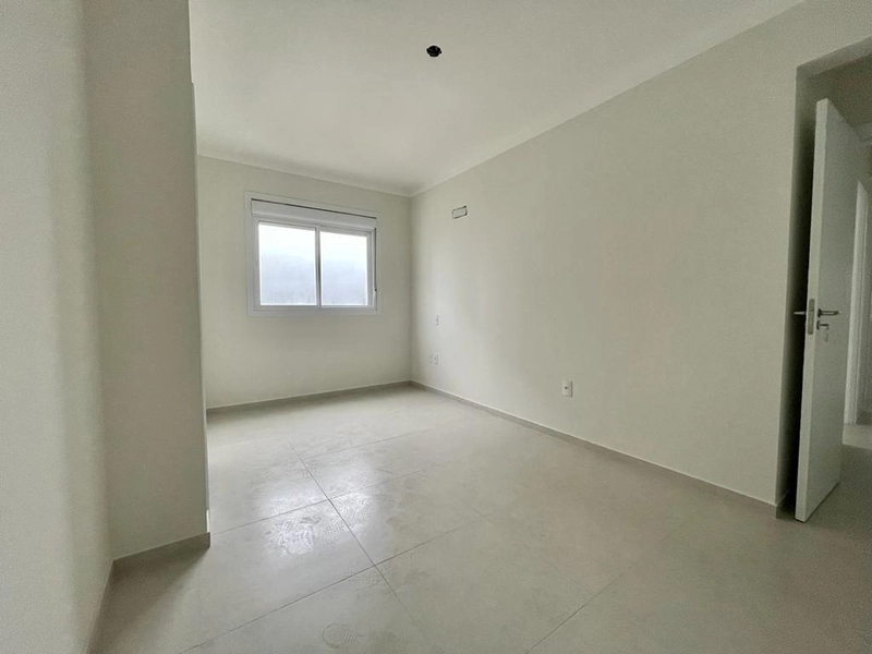 Amplo apartamento nunca habitado: 16ª foto da galeria de imagens do imóvel