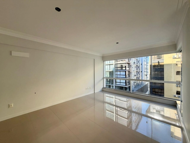 APARTAMENTO DE FRENTE NO BAIRRO NAVEGANTES!!!