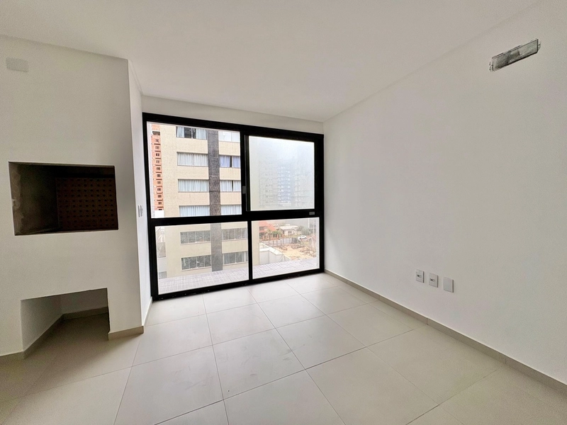 Apartamento a 1 quadra do mar