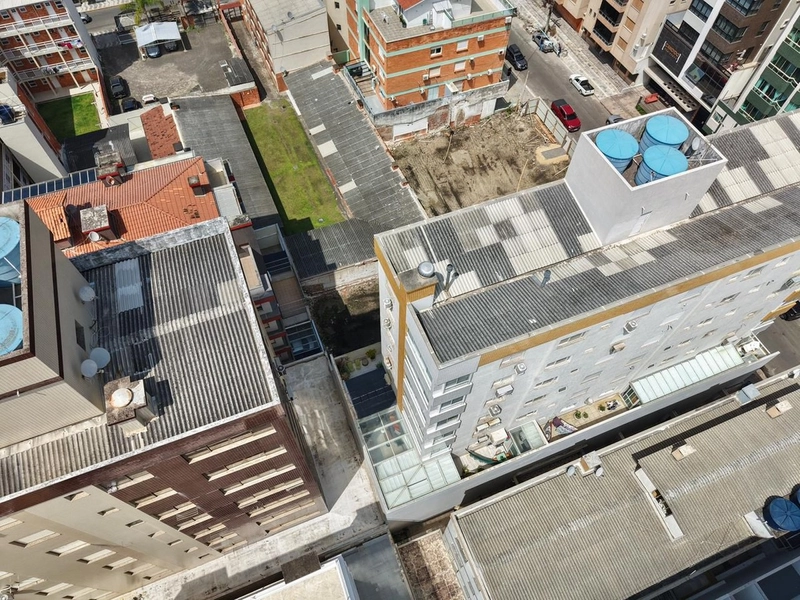 APARTAMENTO À VENDA COM 3 VAGAS E 2 TERRAÇOS ÓTIMOS  Parece uma casa!: 30ª foto da galeria de imagens do imóvel