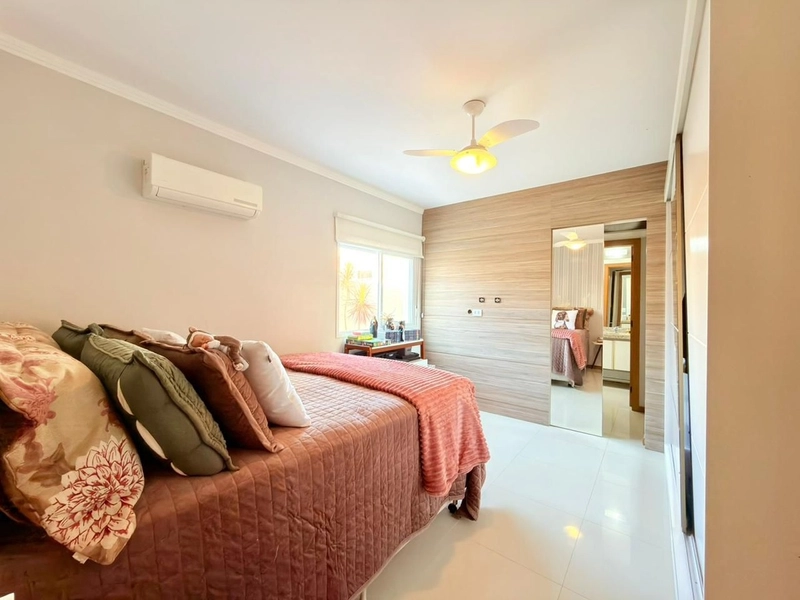 APARTAMENTO À VENDA COM 3 VAGAS E 2 TERRAÇOS ÓTIMOS  Parece uma casa!: 22ª foto da galeria de imagens do imóvel