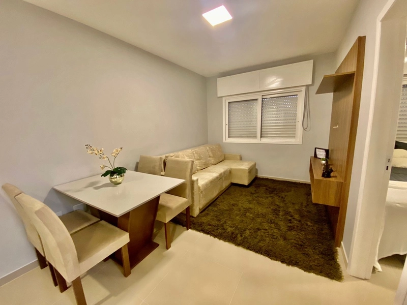 APARTAMENTO DE 01 DORMITORIO AO LADO DA PRAÇA FLAVIO!!!: 2ª foto da galeria de imagens do imóvel