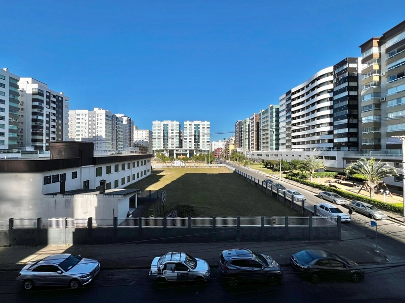 FRENTE A PRAÇA ISRAELITA, VISTA PARA O MAR, AMPLO TERRAÇO DE FRENTE!!!: 7ª foto da galeria de imagens do imóvel
