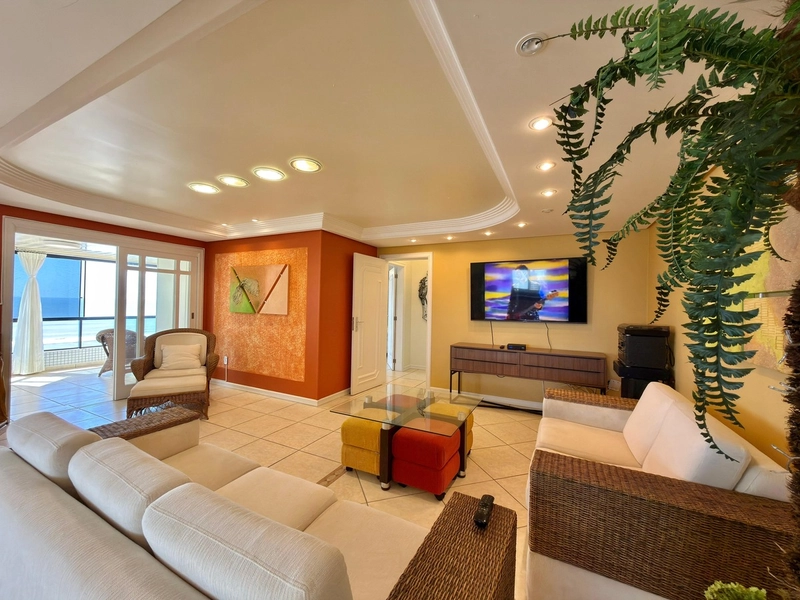 APARTAMENTO À VENDA COM VISTA PARA O MAR: 4ª foto da galeria de imagens do imóvel