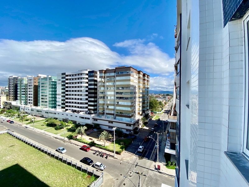 OPORTUNIDADE Á APENAS 3 QUADRAS DO MAR, DE FRENTE PARA A PRAÇA.: 18ª foto da galeria de imagens do imóvel