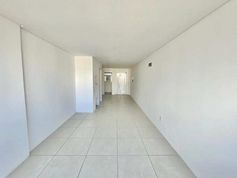 OPORTUNIDADE Á APENAS 3 QUADRAS DO MAR, DE FRENTE PARA A PRAÇA.: 9ª foto da galeria de imagens do imóvel