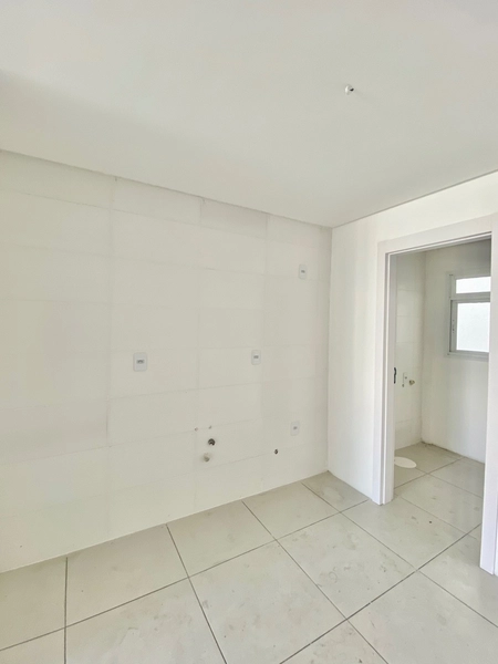 OPORTUNIDADE Á APENAS 3 QUADRAS DO MAR, DE FRENTE PARA A PRAÇA.: 12ª foto da galeria de imagens do imóvel