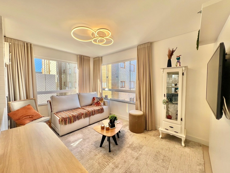 APARTAMENTO A VENDA COM VISTA MAR AO LADO DA PRAÇA FLÁVIO BOIANOWISKY: 7ª foto da galeria de imagens do imóvel