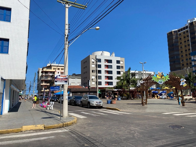 : 2ª foto da galeria de imagens do imóvel