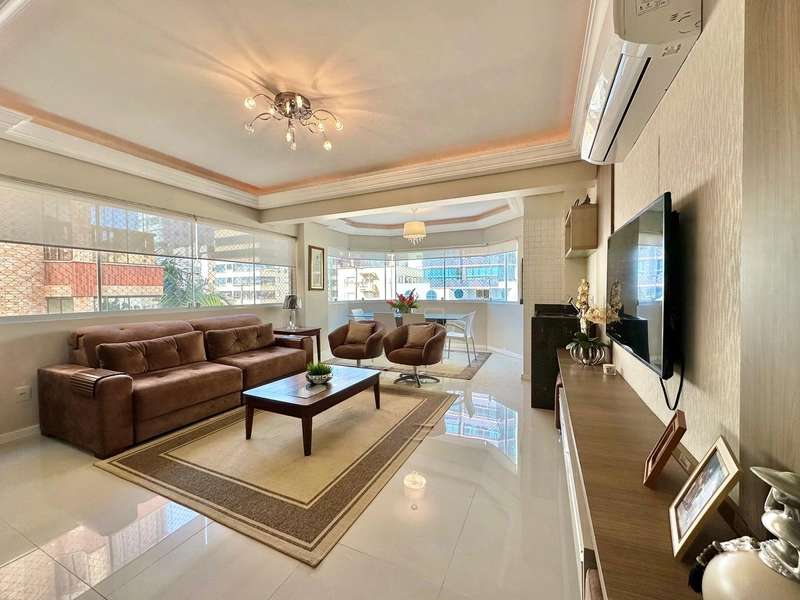 APARTAMENTO À VENDA  INFRA COMPLETA E VISTA PARA O MAR: 2ª foto da galeria de imagens do imóvel