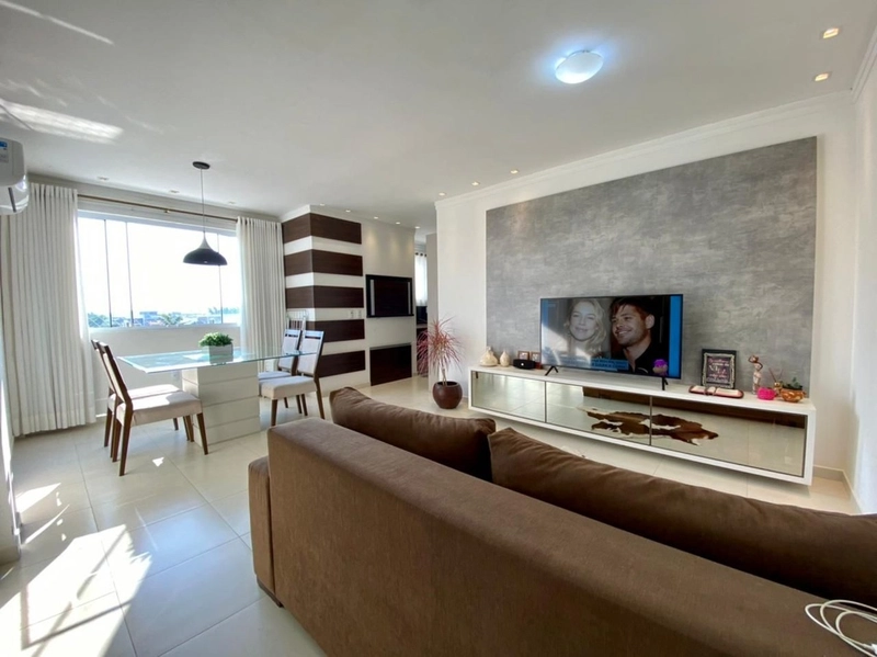 Mobiliado e Decorado: 1ª foto da galeria de imagens do imóvel