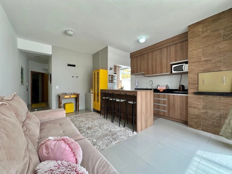 APARTAMENTO COM TERREÇO LESTE NORTE: 2ª foto da galeria de imagens do imóvel