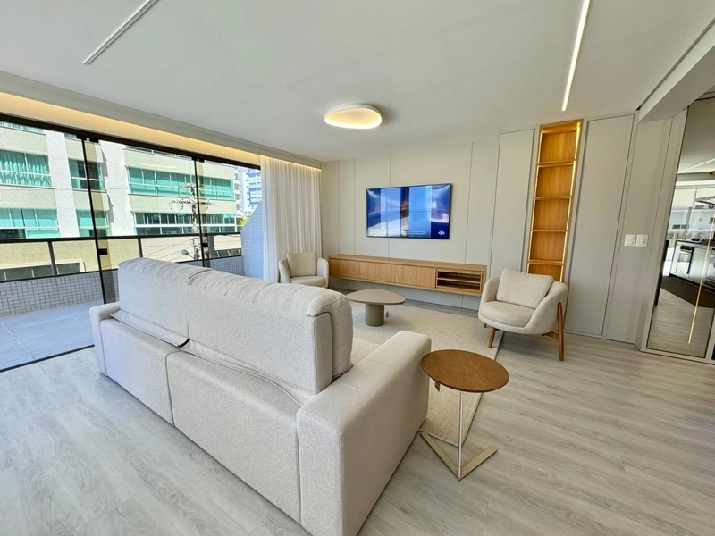 Terraço em L no Navegantes: 2ª foto da galeria de imagens do imóvel