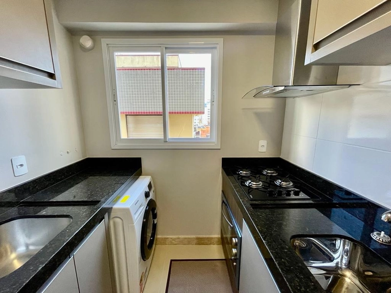 APARTAMENTO COM SACADA DE FRENTE PARA A PRAÇA DA MARINA!!!: 11ª foto da galeria de imagens do imóvel