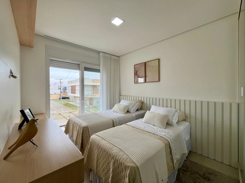 SOBRADO MOBILIADO E DECORADO A BEIRA DE LAGO NO CONDOMÍNIO MURANO: 18ª foto da galeria de imagens do imóvel