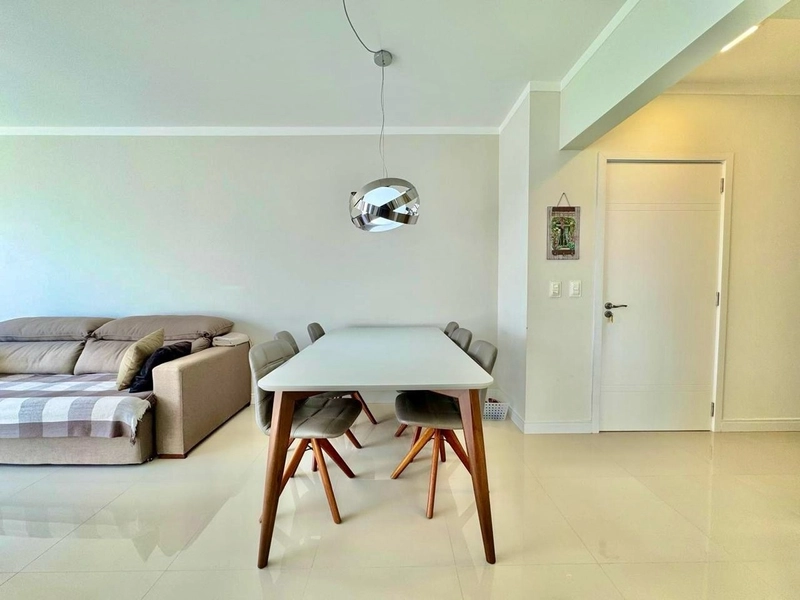 APARTAMENTO À VENDA COM VISTA ETERNA PARA O MAR E SERRA: 11ª foto da galeria de imagens do imóvel