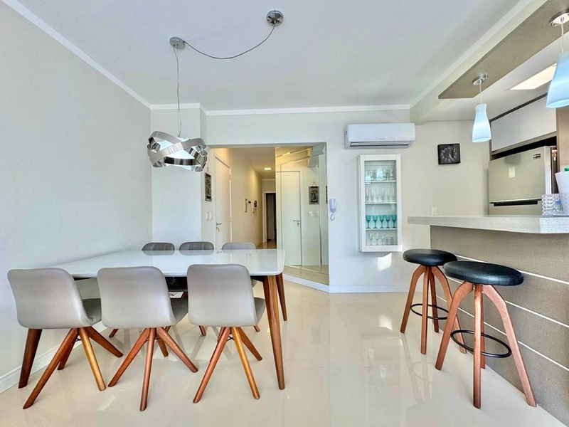APARTAMENTO À VENDA COM VISTA ETERNA PARA O MAR E SERRA: 15ª foto da galeria de imagens do imóvel