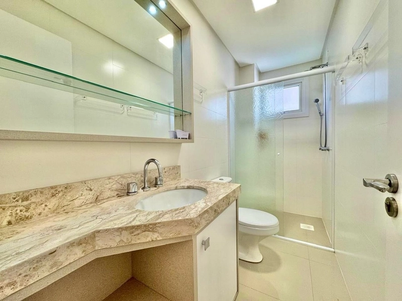 APARTAMENTO À VENDA COM VISTA ETERNA PARA O MAR E SERRA: 20ª foto da galeria de imagens do imóvel