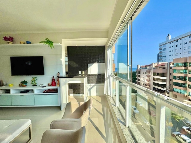 APARTAMENTO À VENDA COM VISTA ETERNA PARA O MAR E SERRA: 4ª foto da galeria de imagens do imóvel