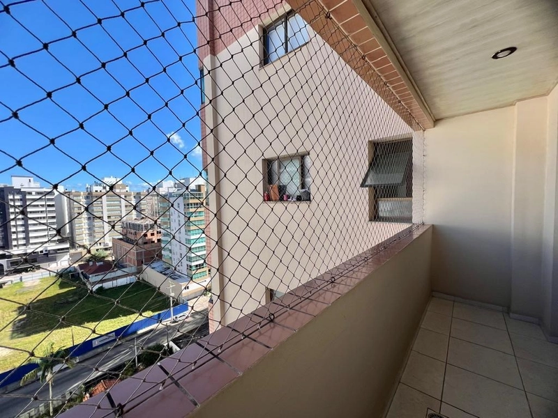 UMA QUADRA DO MAR JUNTO A PRAÇA: 15ª foto da galeria de imagens do imóvel