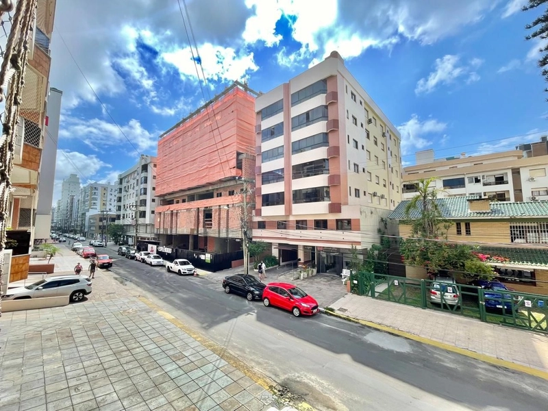 SACADA COM CHURRASQUEIRA E TERRAÇO: 4ª foto da galeria de imagens do imóvel