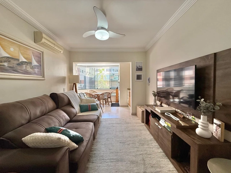 SACADA COM CHURRASQUEIRA E TERRAÇO