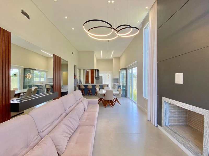 MAGNIFICA CASA NO CONDOMINIO QUE MAIS CRESCE EM CAPÃO DA CANOA: 6ª foto da galeria de imagens do imóvel
