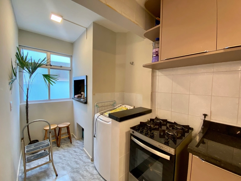 APARTAMENTO DECORADO, DE FRENTE PARA PRAÇA FLAVIO BOIANOVISK!!!: 7ª foto da galeria de imagens do imóvel