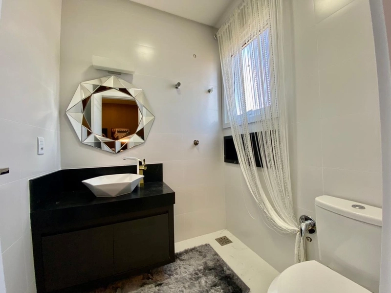 Sobrado Alto Padrão com 4 Suítes – Finamente Mobiliado e Decorado: 31ª foto da galeria de imagens do imóvel