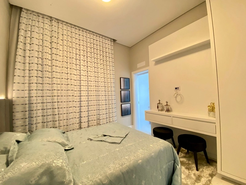 Sobrado Alto Padrão com 4 Suítes – Finamente Mobiliado e Decorado: 17ª foto da galeria de imagens do imóvel