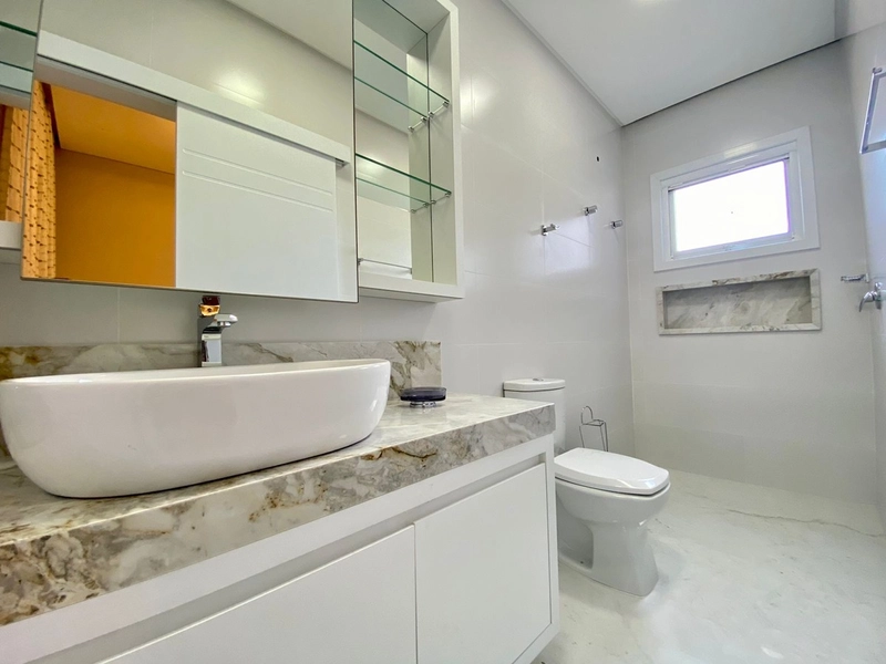 Sobrado Alto Padrão com 4 Suítes – Finamente Mobiliado e Decorado: 19ª foto da galeria de imagens do imóvel