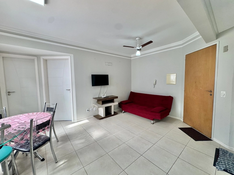 APARTAMENTO 1 QUADRA DO MAR: 2ª foto da galeria de imagens do imóvel