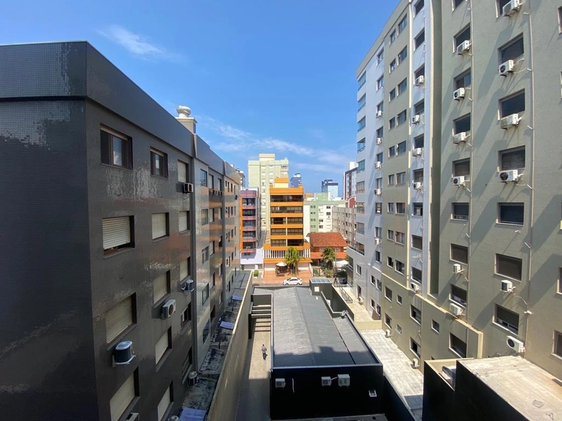 APARTAMENTO NO CENTRO, JUNTO A PRAÇA LUIS BASSANI!!!: 5ª foto da galeria de imagens do imóvel