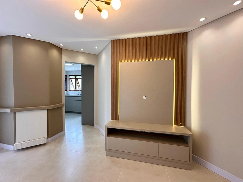 APARTAMENTO À VENDA! NO CORAÇÃO DA CIDADE!! TODO REFORMADO: 5ª foto da galeria de imagens do imóvel