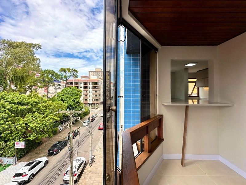 APARTAMENTO À VENDA! NO CORAÇÃO DA CIDADE!! TODO REFORMADO: 2ª foto da galeria de imagens do imóvel