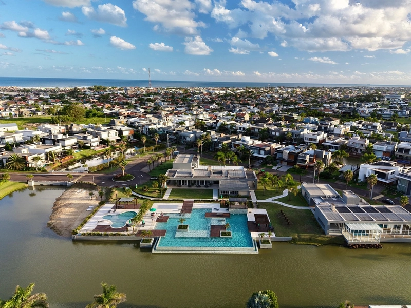 SOBRADO À VENDA  CONDOMÍNIO MALIBU BEIRA LAGO: 48ª foto da galeria de imagens do imóvel