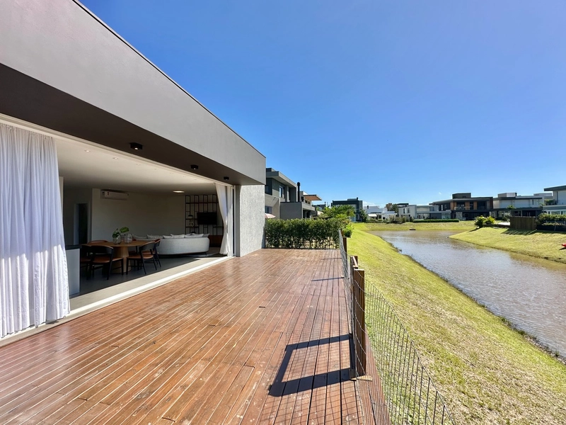 Casa Mobiliada com 4 Suítes à Beira do Lago no Capão Ilhas Resort: 18ª foto da galeria de imagens do imóvel