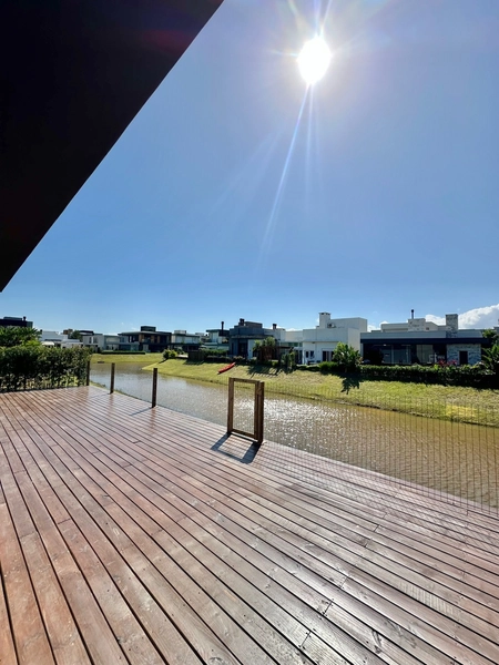 Casa Mobiliada com 4 Suítes à Beira do Lago no Capão Ilhas Resort: 16ª foto da galeria de imagens do imóvel