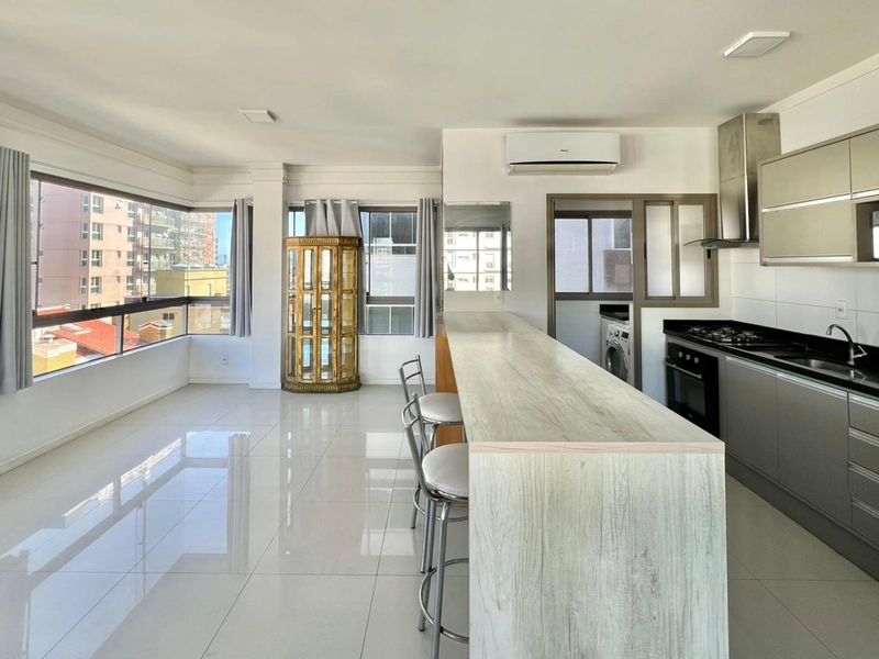 APARTAMENTO DE 02 DORM. NO CENTRO - NEGÓCIO DE OCASIÃO