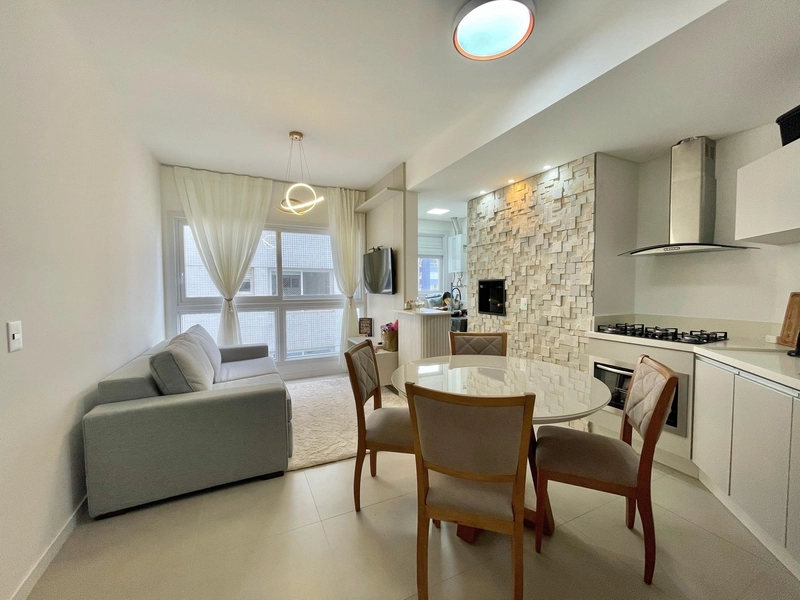 APARTAMENTO MOBILIADO E DECORADO NO BAIRRO NAVEGANTES: 1ª foto da galeria de imagens do imóvel