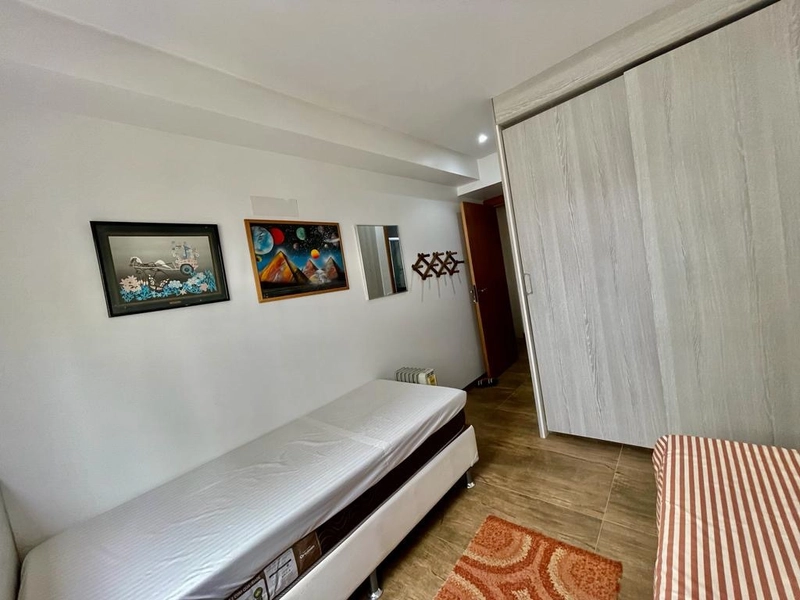 LINDO APARTAMENTO COM TERRAÇO COBERTO: 3ª foto da galeria de imagens do imóvel