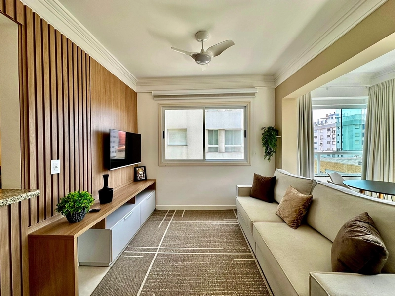 LINDO APARTAMENTO APENAS 1 QUADRA DO MAR: 7ª foto da galeria de imagens do imóvel