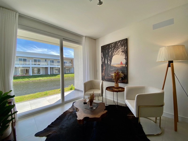 DECORADA BEIRA LAGO EM 60X: 1ª foto da galeria de imagens do imóvel