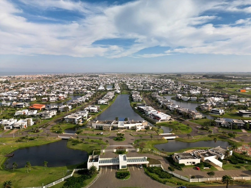 SOBRADO À VENDA  CONDOMÍNIO ENSEADA BEIRA LAGO: 58ª foto da galeria de imagens do imóvel