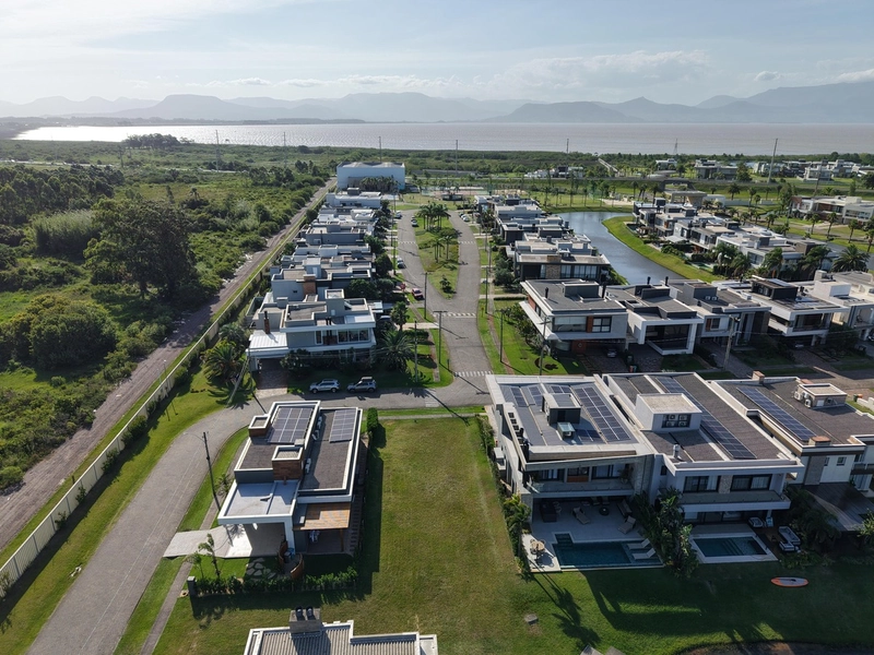 LOTE À VENDA COM VISTA PARA O LAGO CONDOMÍNIO CAPÃO ILHAS RESORT: 3ª foto da galeria de imagens do imóvel