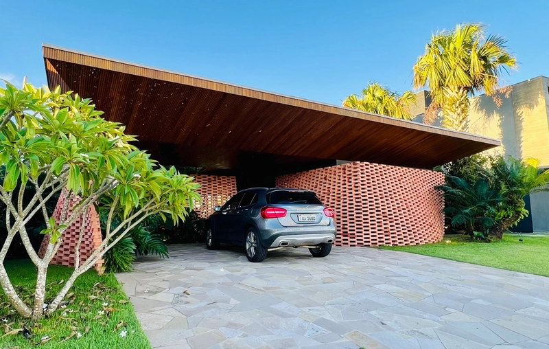 Linda casa no Condomínio Celebration, à poucos metros do mar!