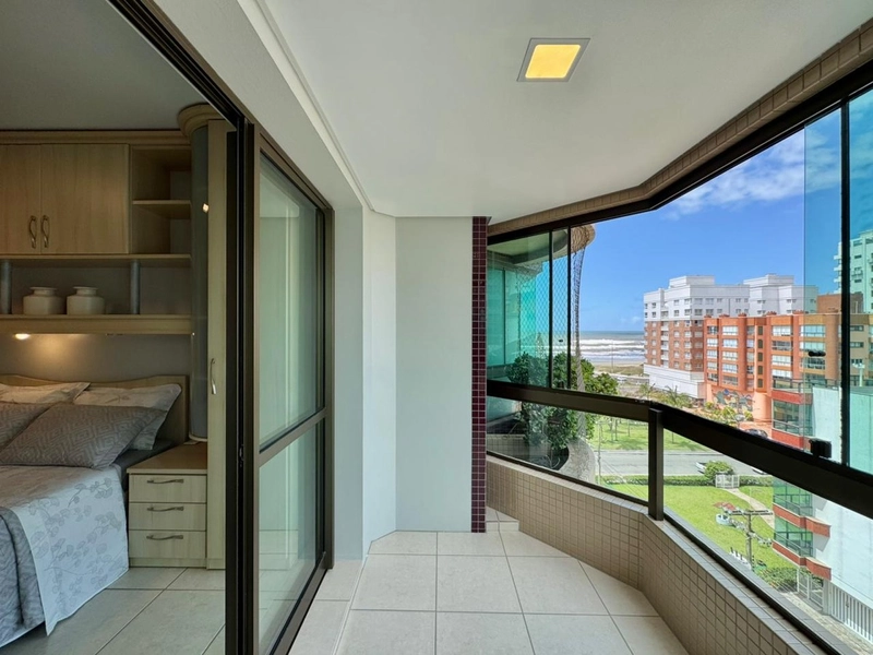 APARTAMENTO À VENDA  COM VISTA ETERNA PARA MAR E PRAÇA - RARIDADE: 17ª foto da galeria de imagens do imóvel