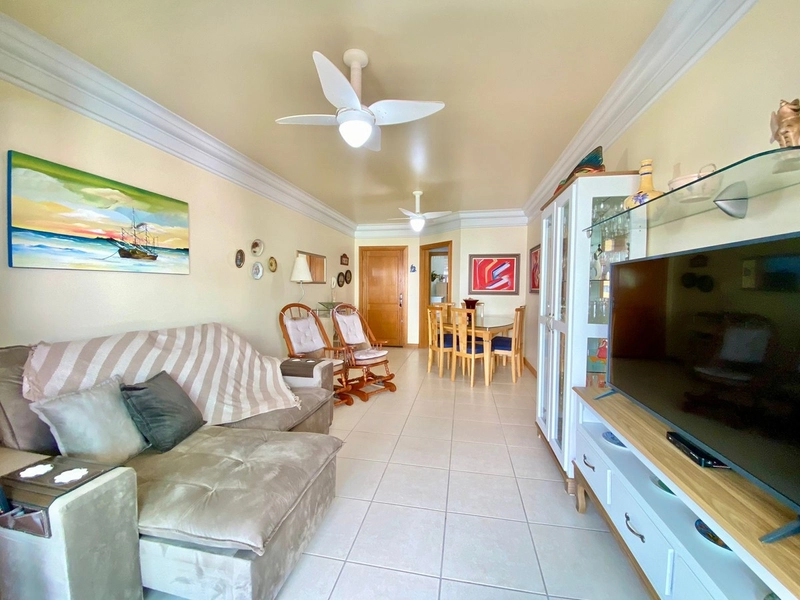 APARTAMENTO COM VISTA LIBERADA PARA O MAR E PRAÇA DO FAROL!!!: 2ª foto da galeria de imagens do imóvel