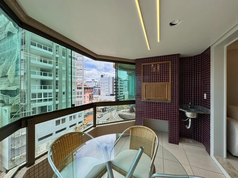 APARTAMENTO À VENDA  COM VISTA ETERNA PARA MAR E PRAÇA - RARIDADE: 7ª foto da galeria de imagens do imóvel